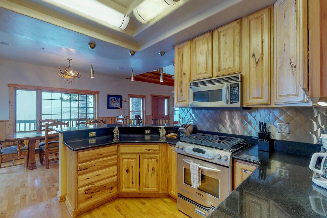Antler Ridge Villa บิกสกาย ภายนอก รูปภาพ