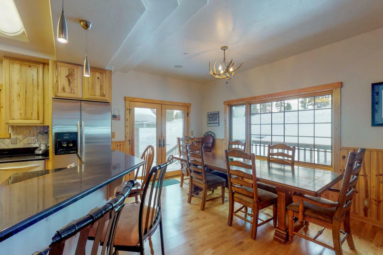 Antler Ridge Villa บิกสกาย ภายนอก รูปภาพ